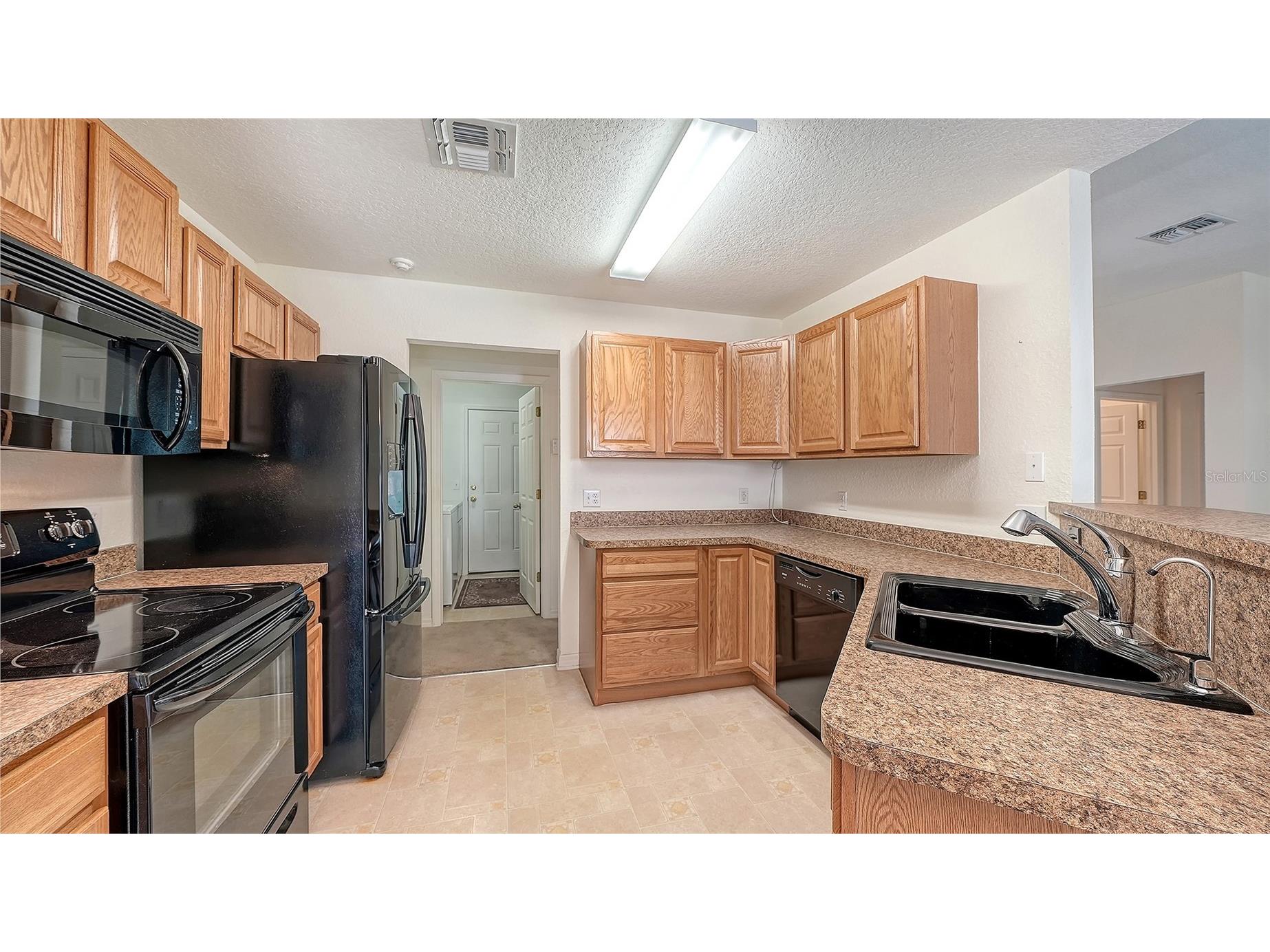 2452 Ashton Road Sarasota FL 34231 A4698811 image11