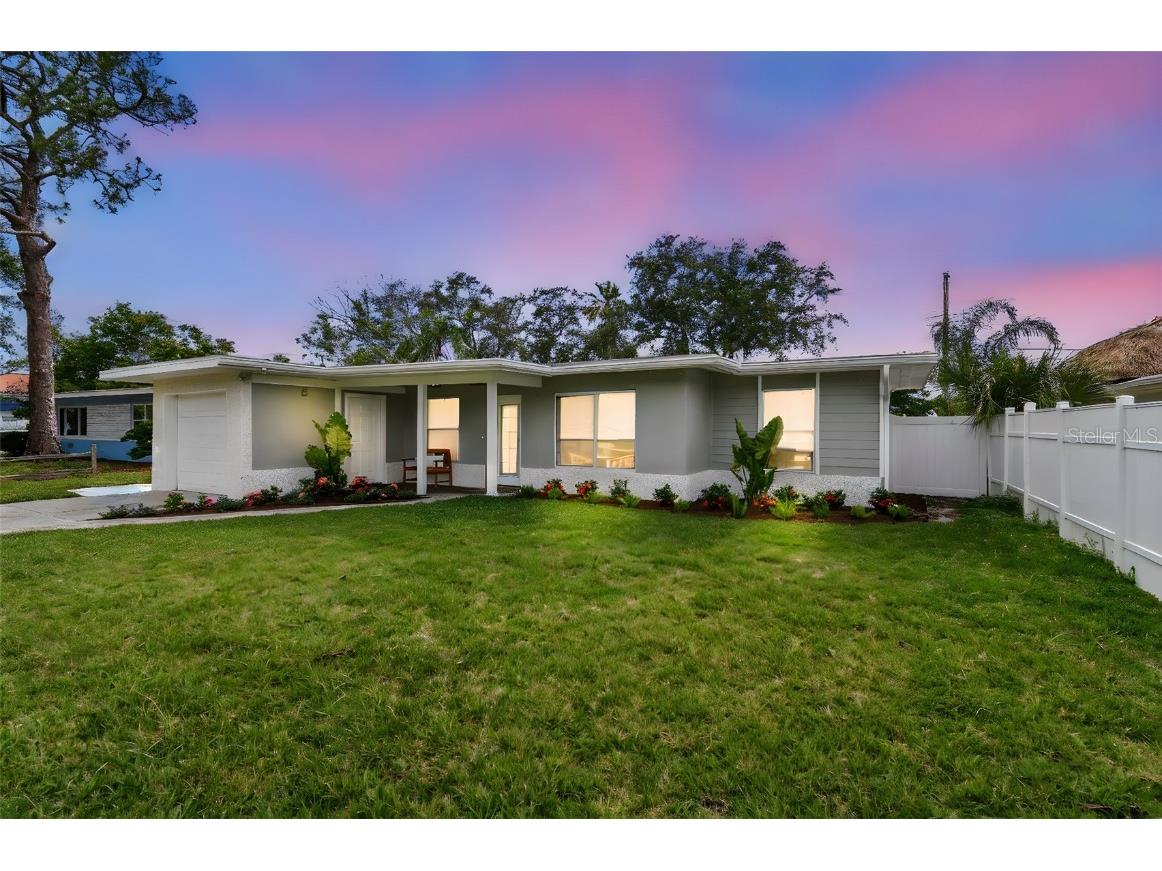 2452 Bayshore Boulevard Dunedin FL 34698 TB8398588 image1