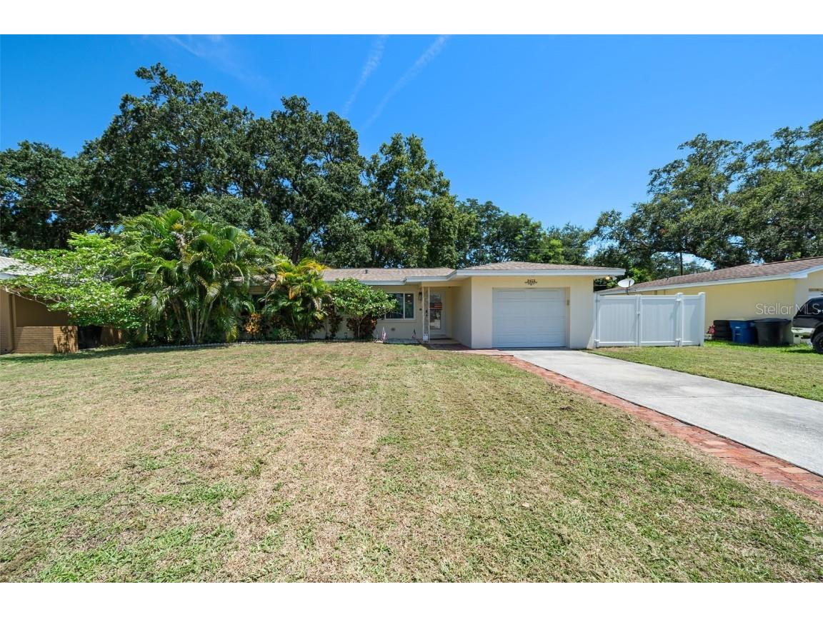 2452 Chaucer Street Clearwater FL 33765 TB8302470 image1
