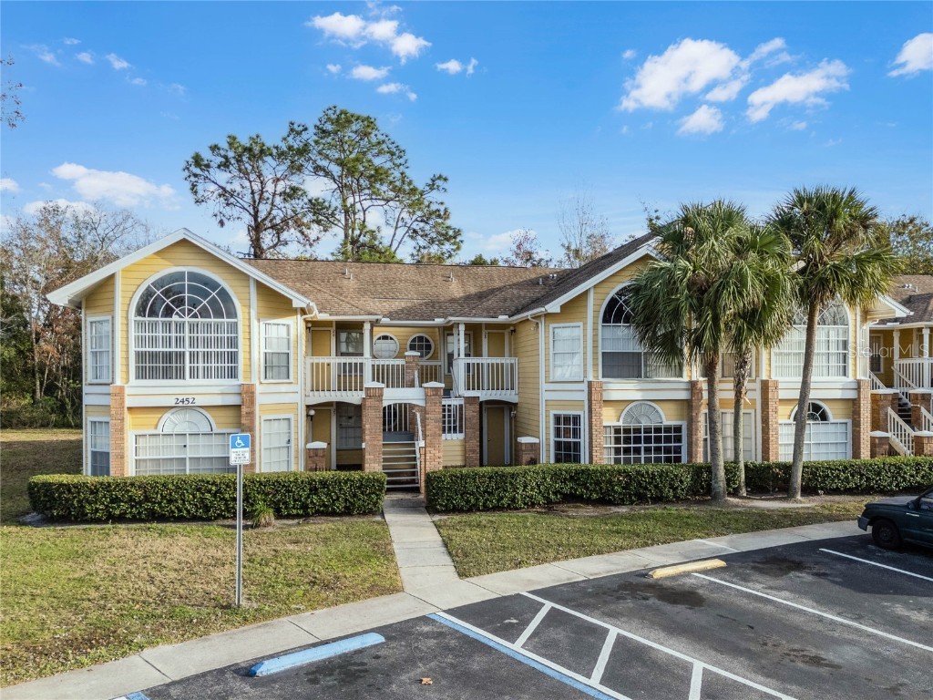 2452 Sweetwater Club Circle #27 Kissimmee FL 34746 S5119469 image1