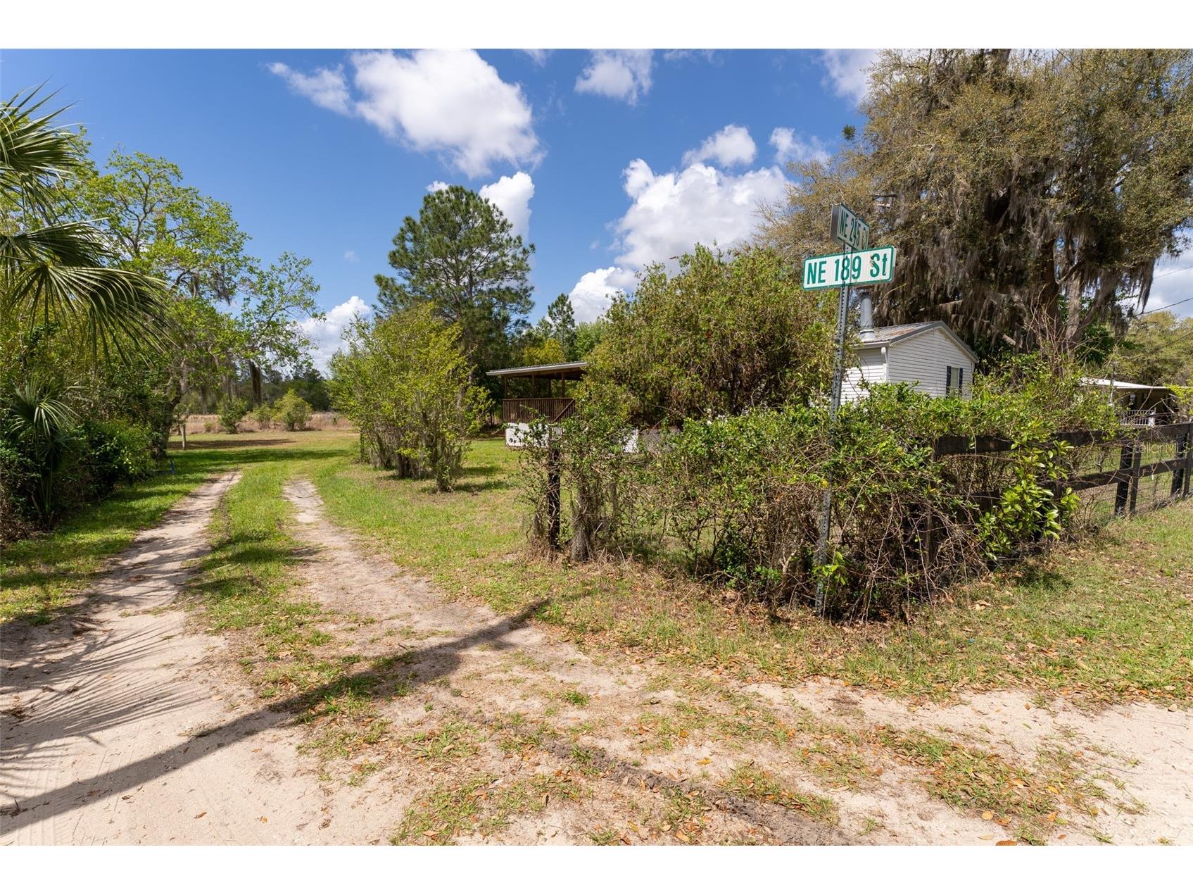 24525 NE 189th Street Fort Mc Coy FL 32134 OM722198 image43