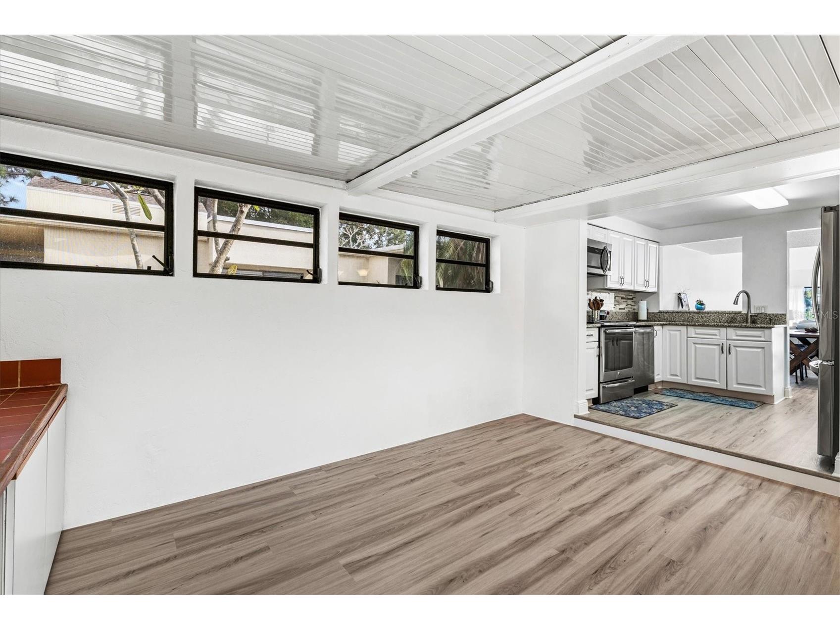 2453 Crispin Court #F4 Sarasota FL 34235 A4678095 image12