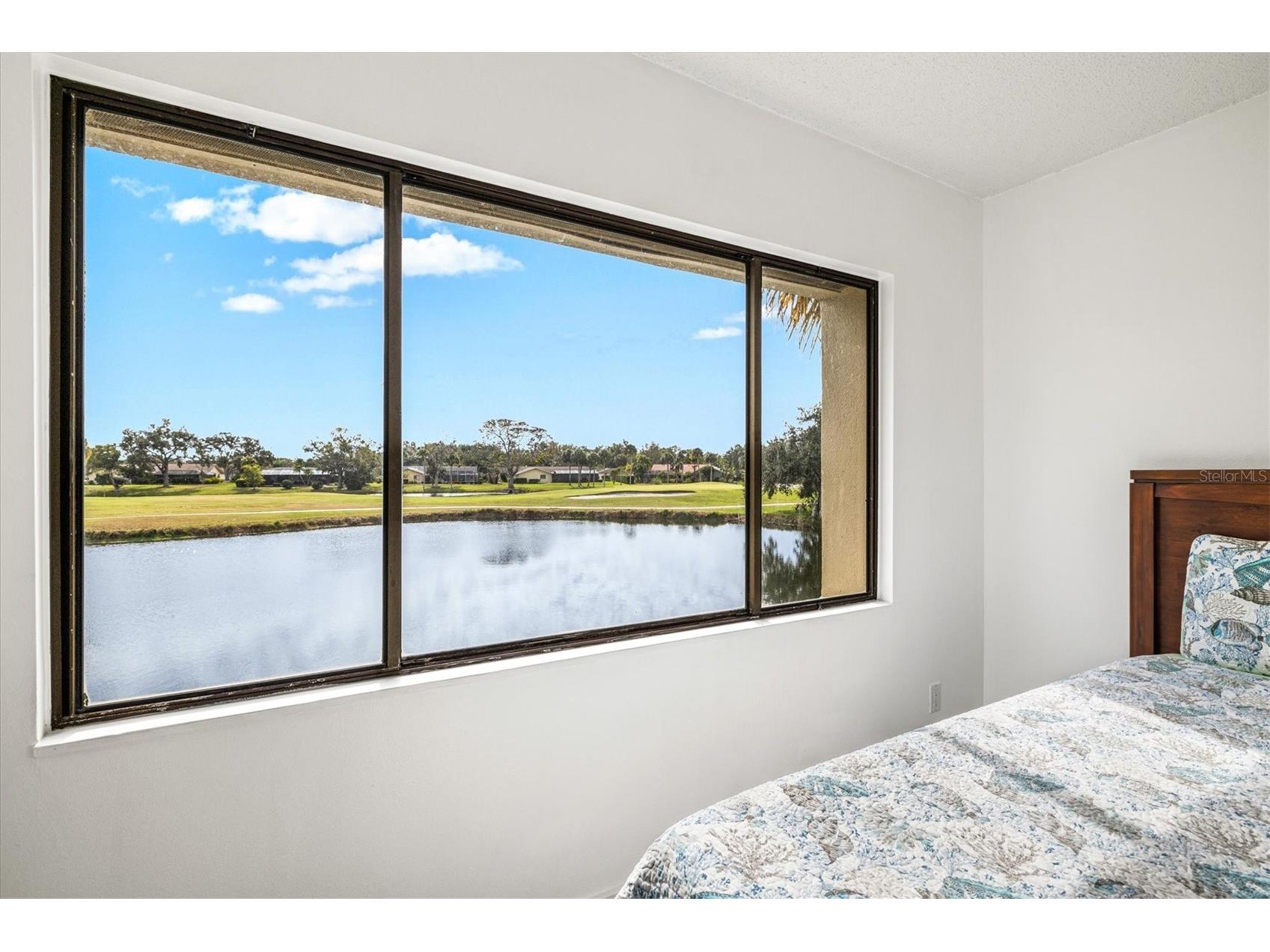 2453 Crispin Court #F4 Sarasota FL 34235 A4678095 image21