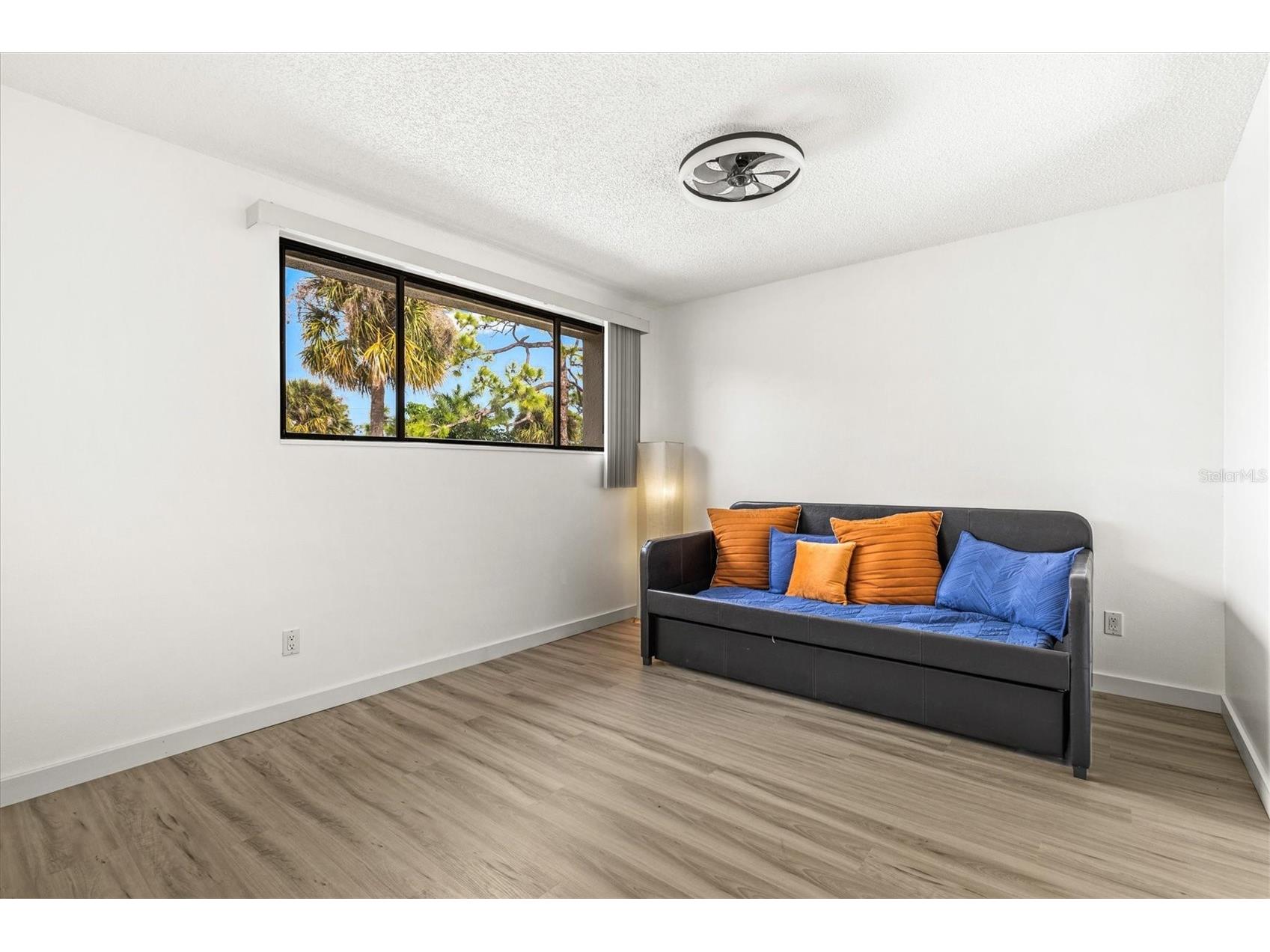 2453 Crispin Court #F4 Sarasota FL 34235 A4678095 image23