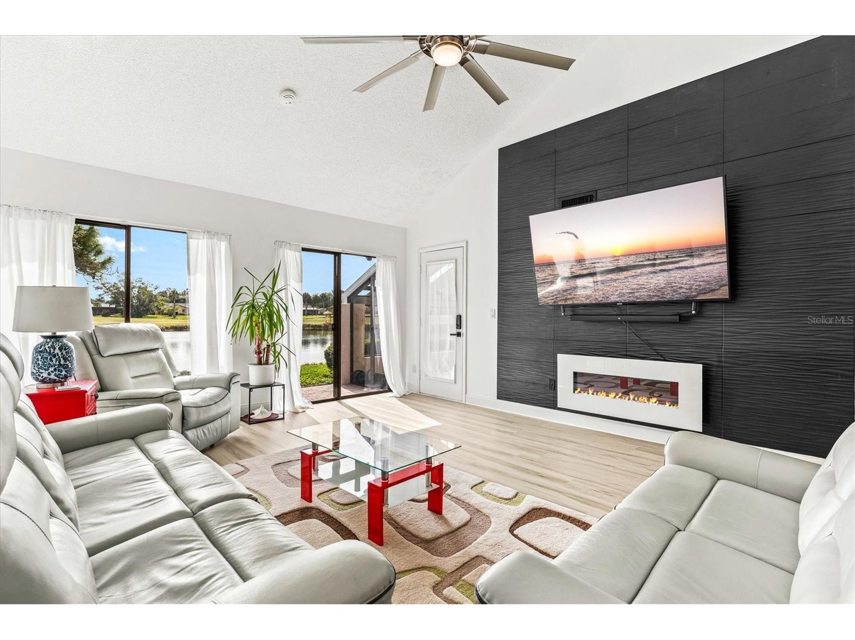 2453 Crispin Court #F4 Sarasota FL 34235 A4678095 image3