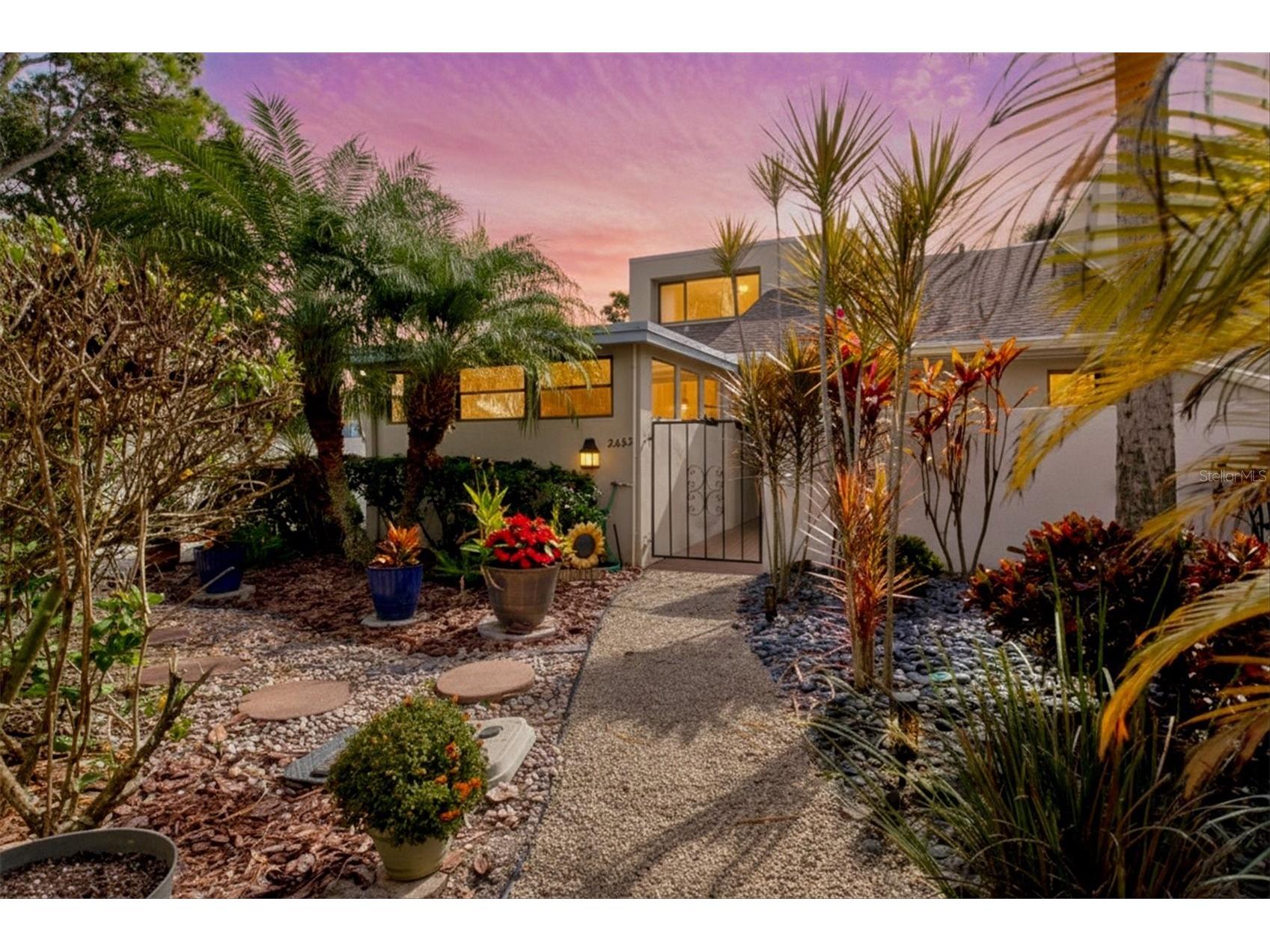 2453 Crispin Court #F4 Sarasota FL 34235 A4678095 image32
