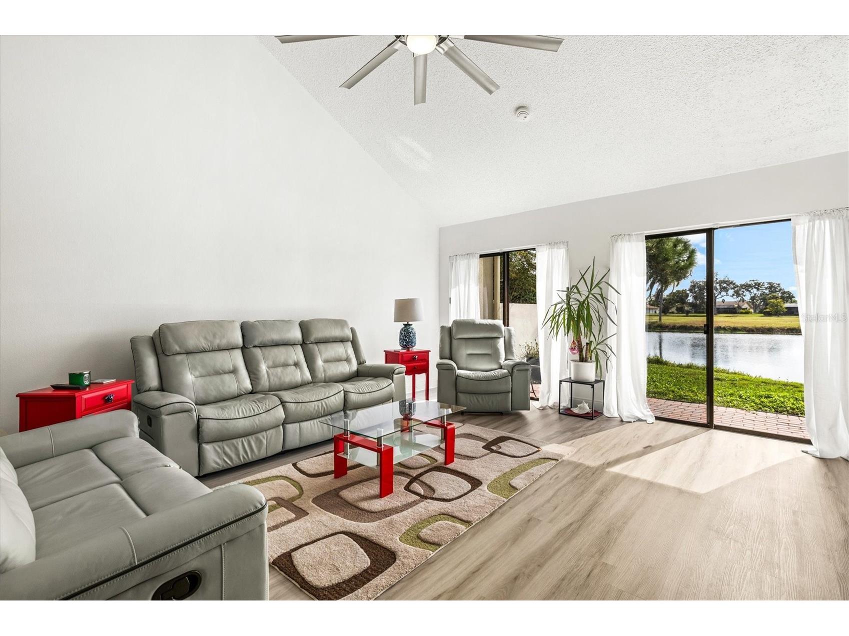 2453 Crispin Court #F4 Sarasota FL 34235 A4678095 image4