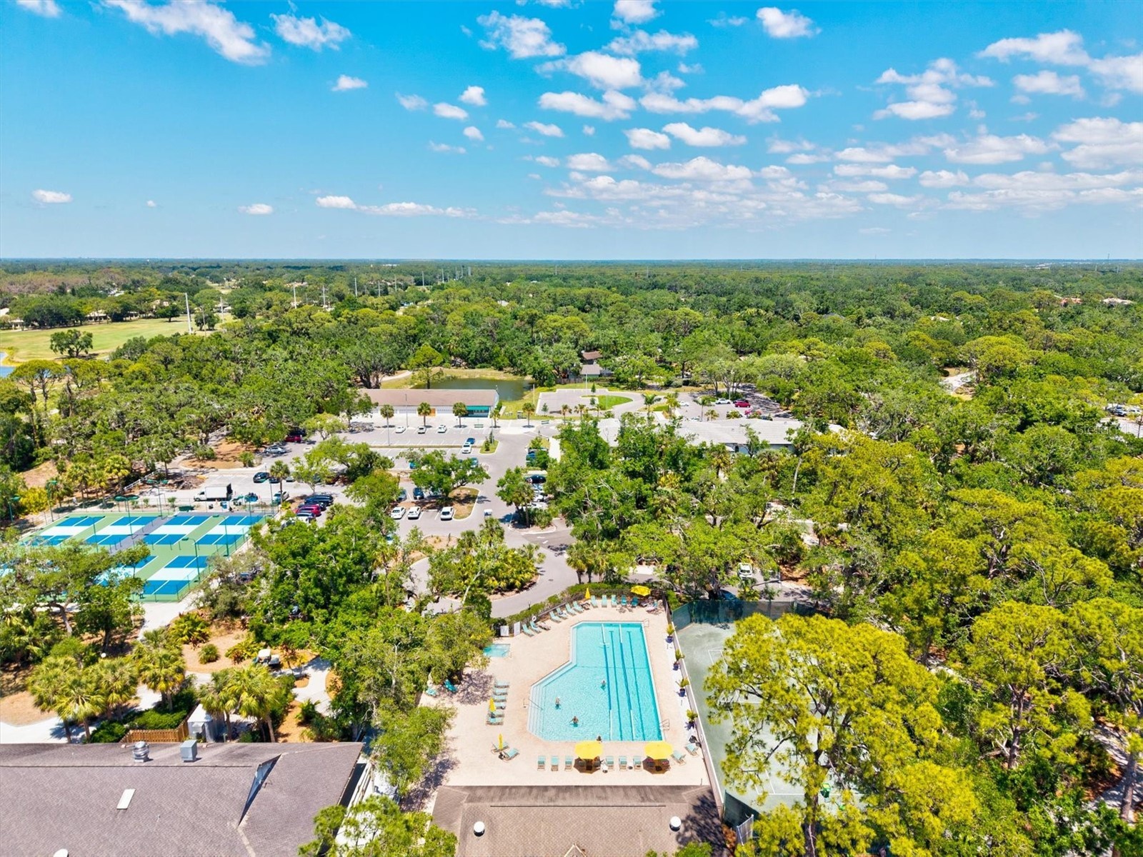 2453 Crispin Court #F4 Sarasota FL 34235 A4678095 image48