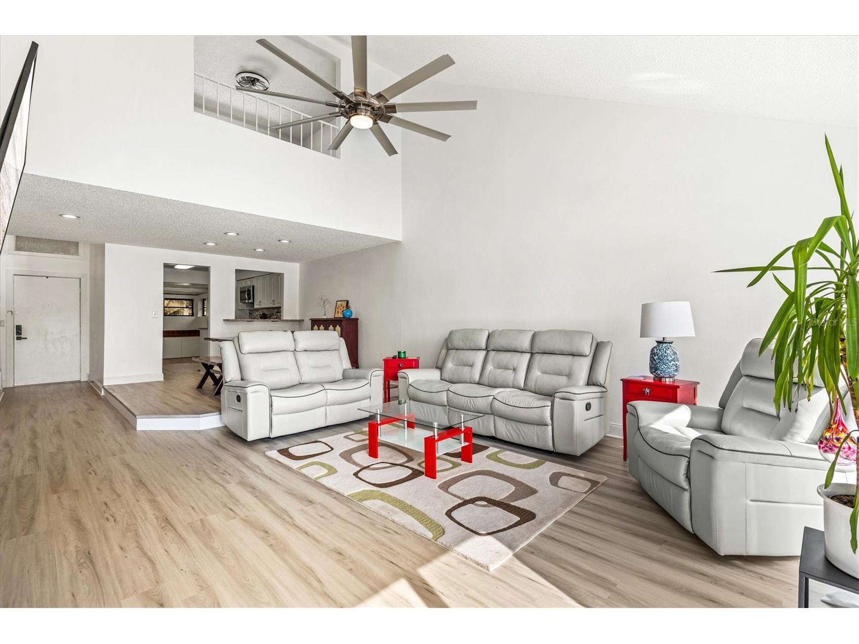 2453 Crispin Court #F4 Sarasota FL 34235 A4678095 image5