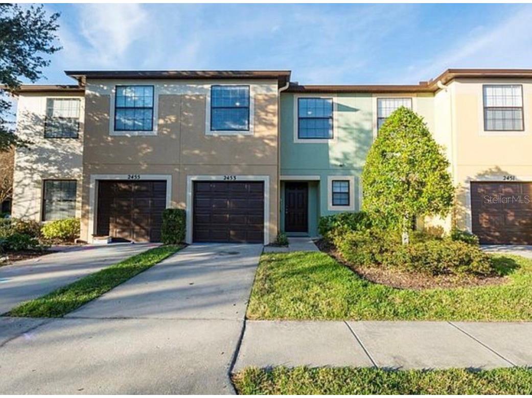 2453 Edgewater Falls Drive Brandon FL 33511 TB8378192 image1