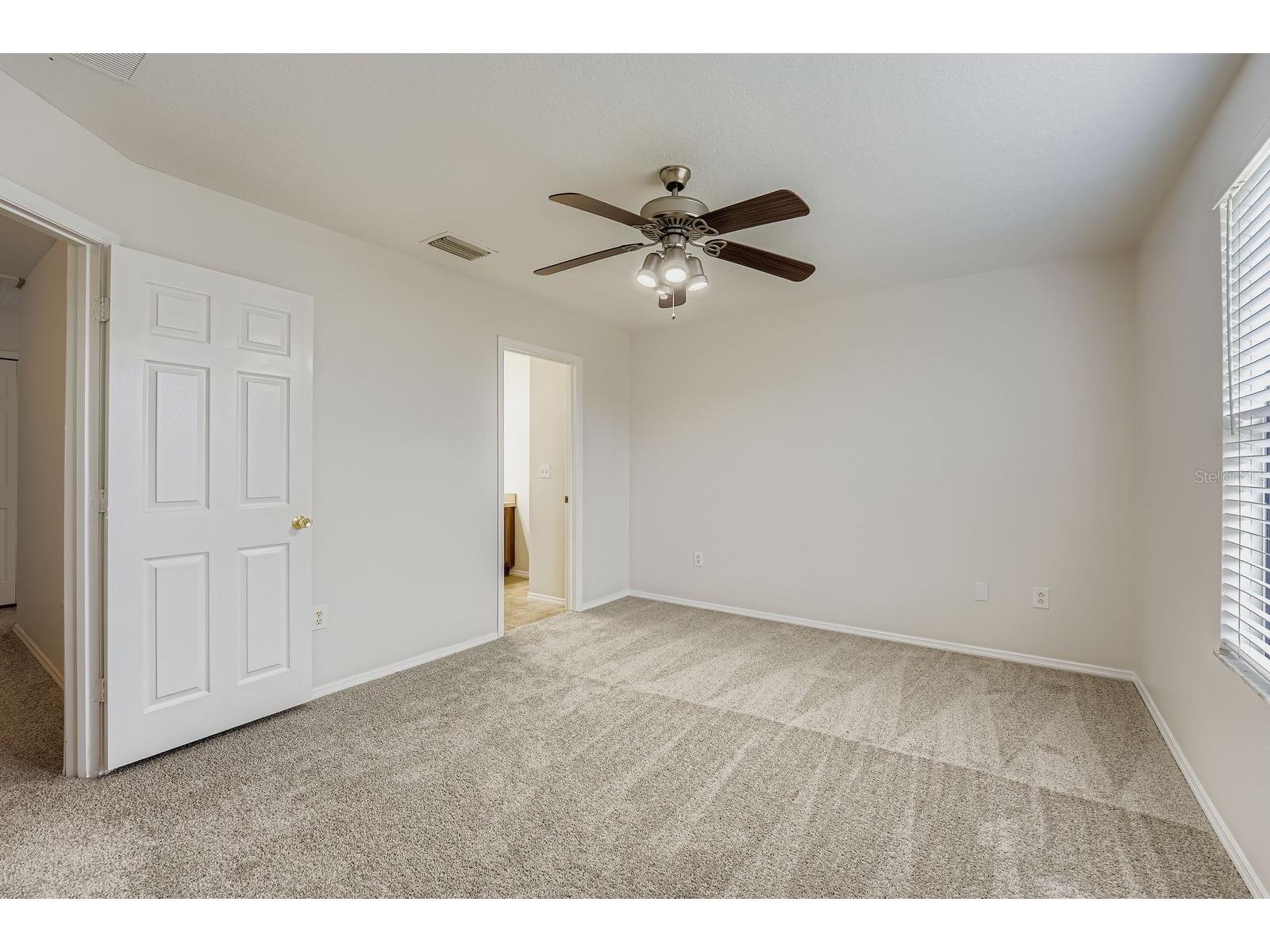 2453 Edgewater Falls Drive Brandon FL 33511 TB8397048 image16