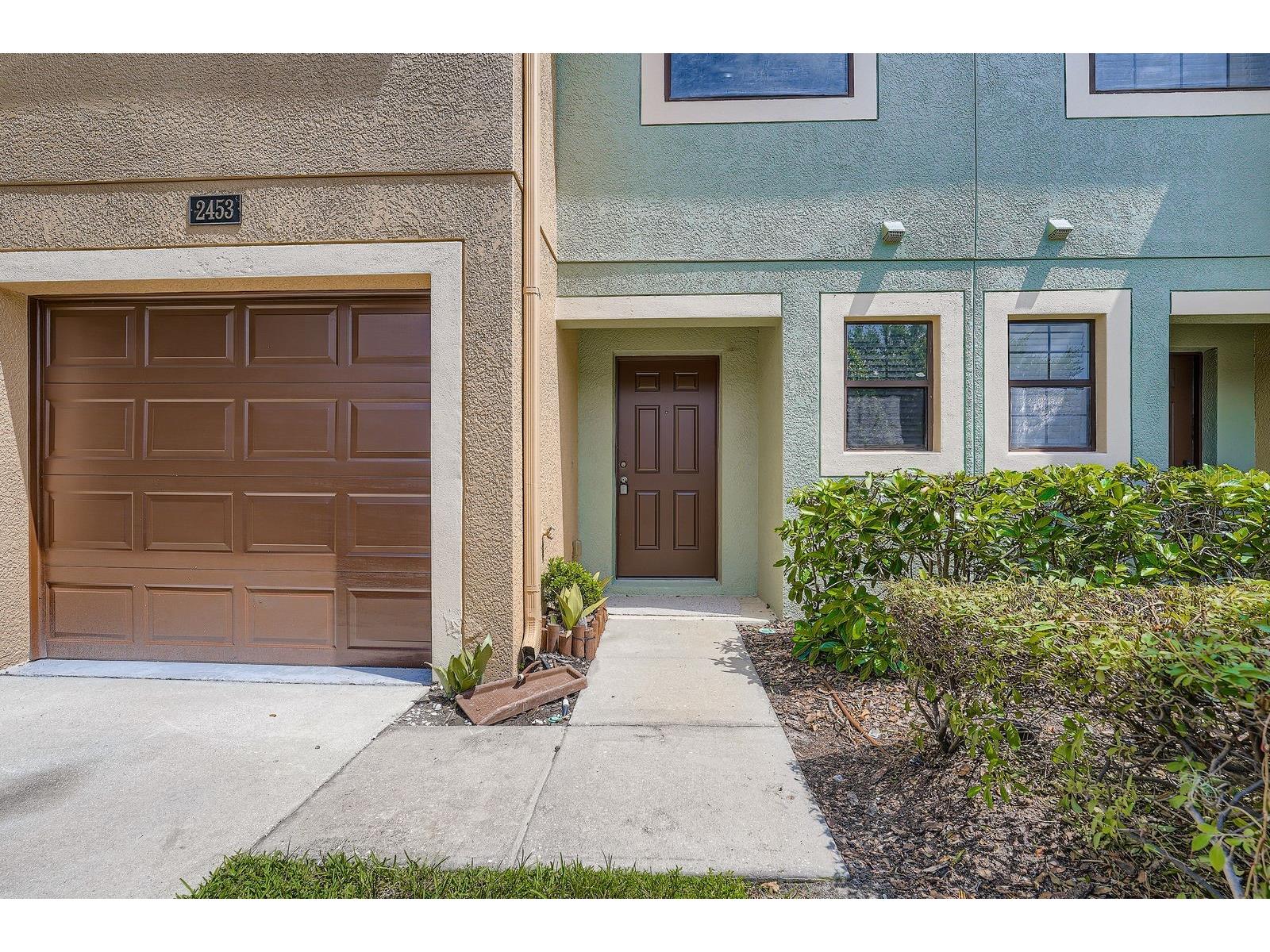 2453 Edgewater Falls Drive Brandon FL 33511 TB8397048 image3