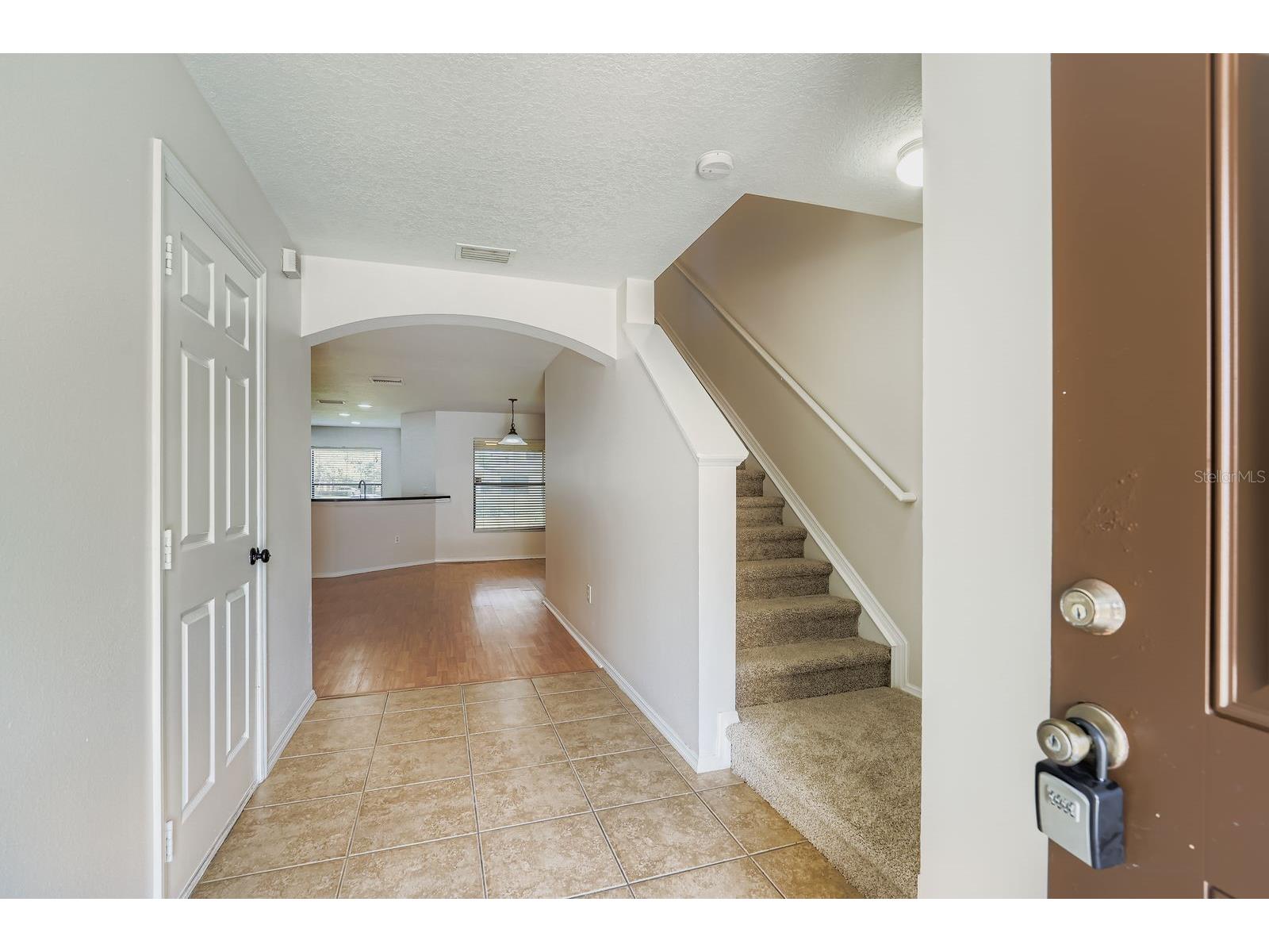 2453 Edgewater Falls Drive Brandon FL 33511 TB8397048 image4