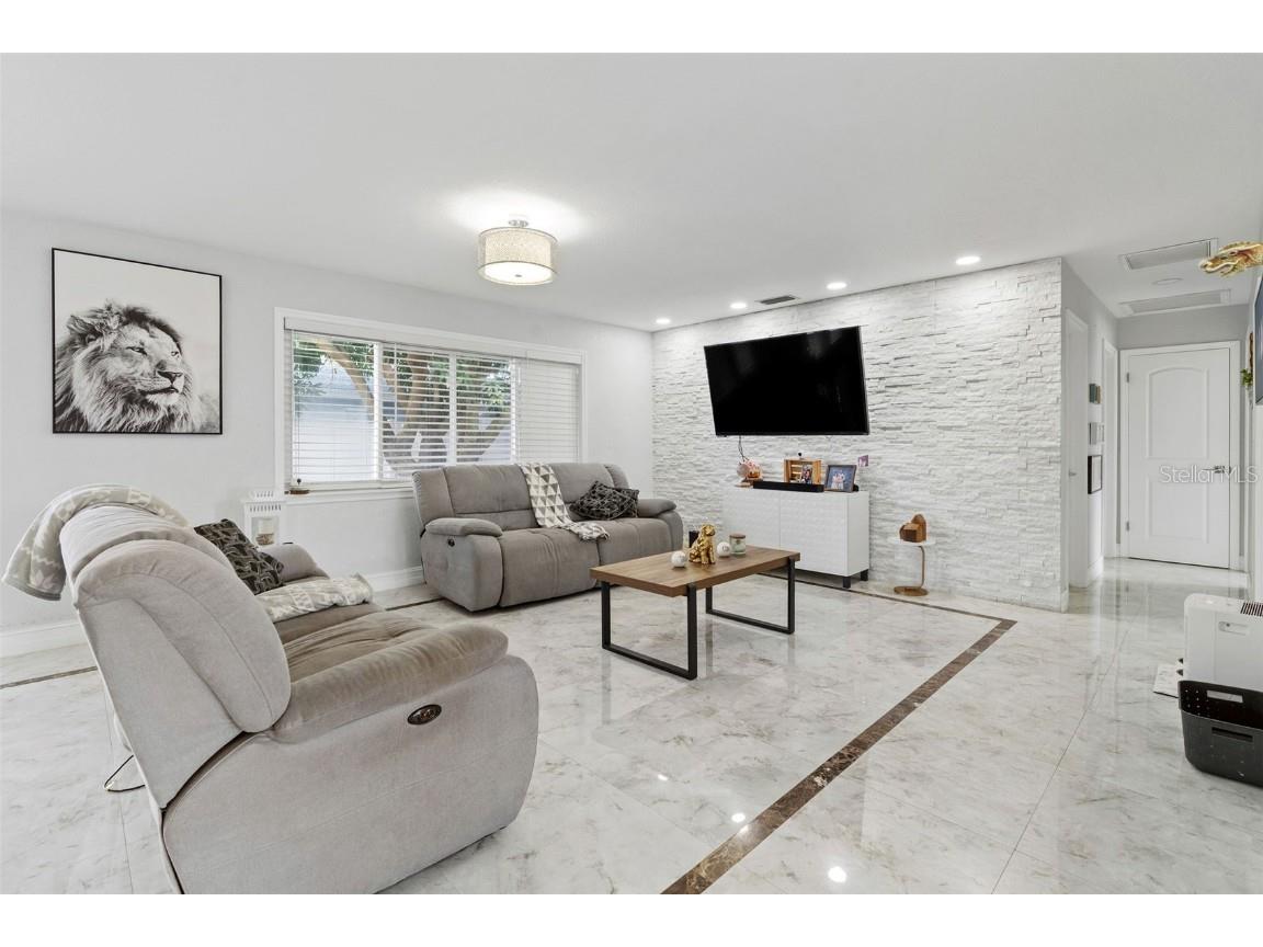 2453 Roberta Street Largo FL 33771 TB8454845 image4