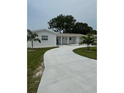 2453 Tropical Shores Drive SE Saint Petersburg FL 33705 U8236307 image1
