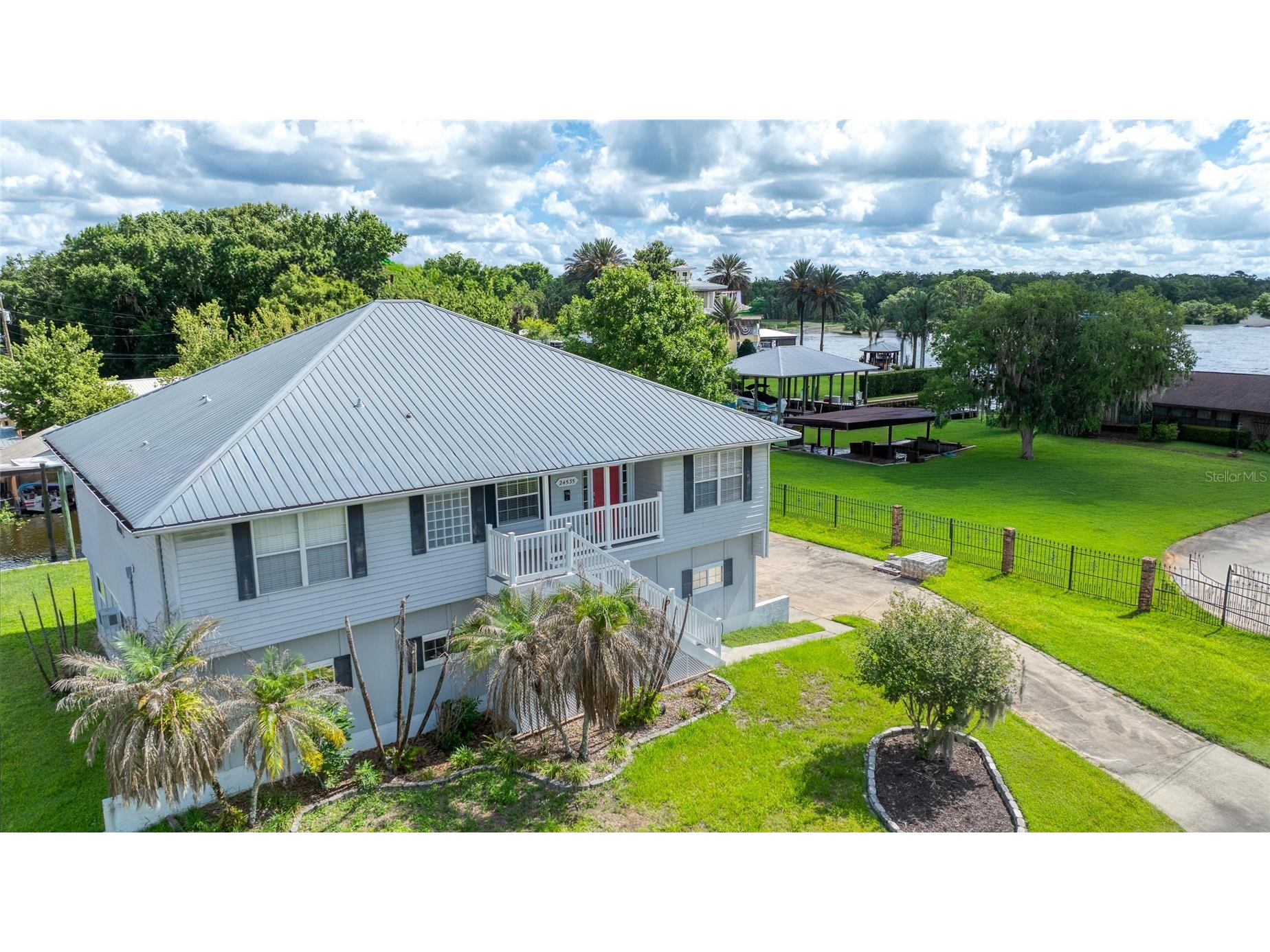 24535 Bonnet Road Astor FL 32102 V4949587 image1