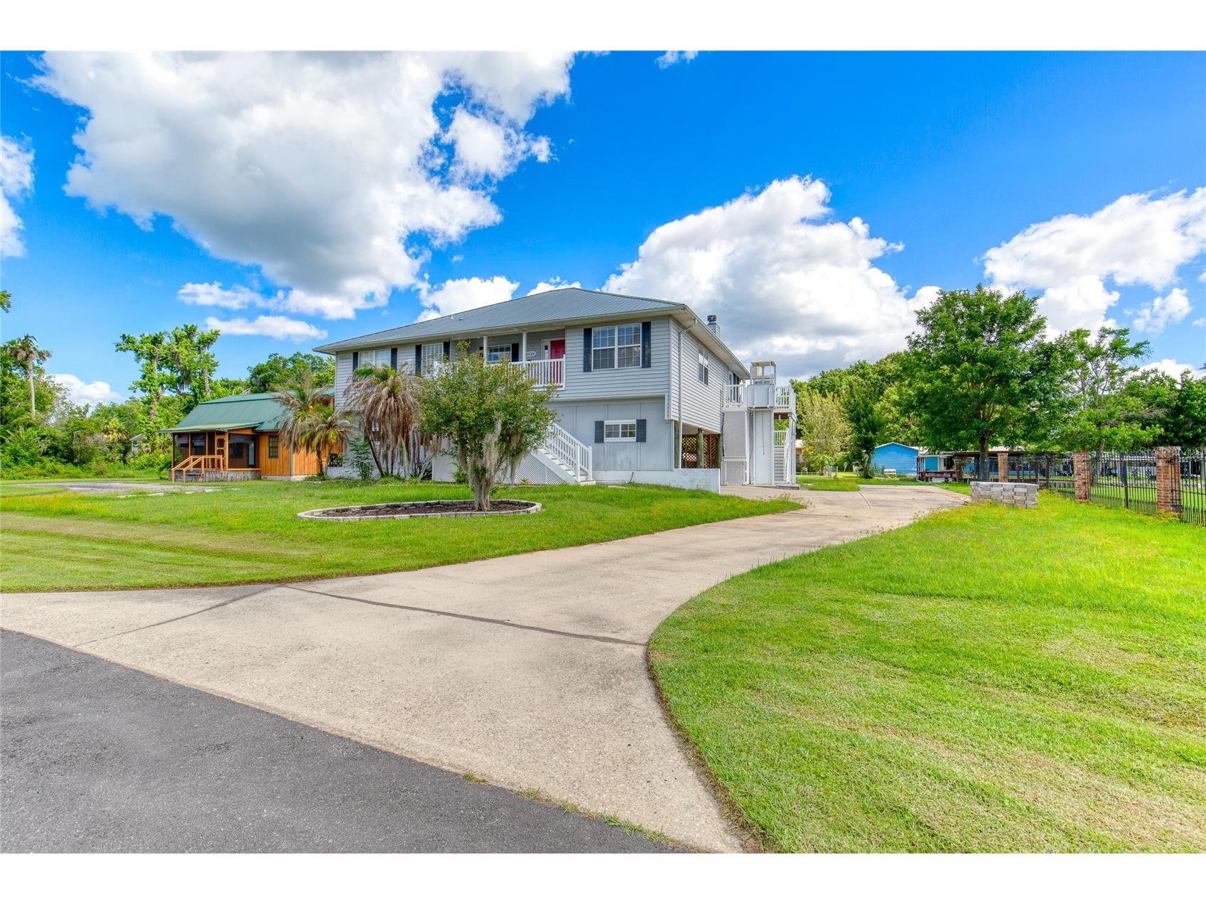 24535 Bonnet Road Astor FL 32102 V4949587 image3