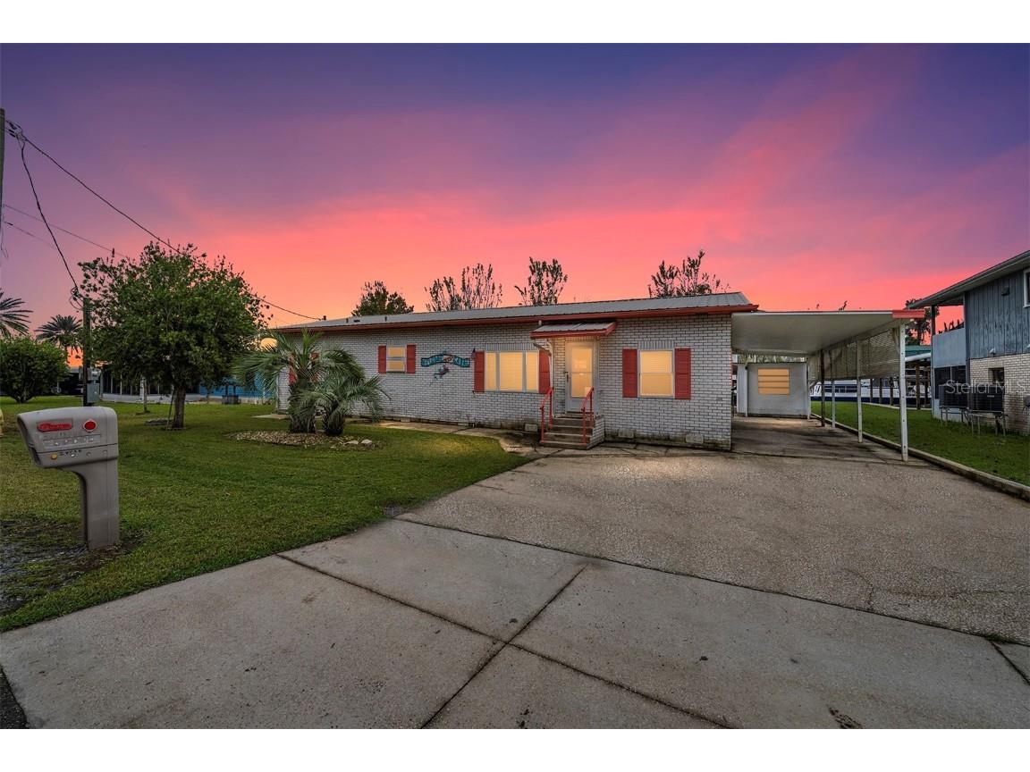 24538 Wild Hog Road Astor FL 32102 O6366014 image1