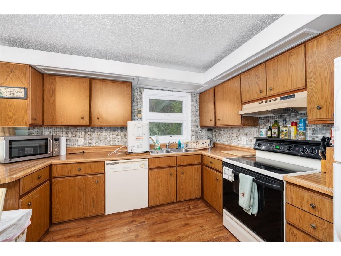 24538 Wild Hog Road Astor FL 32102 O6366014 image16