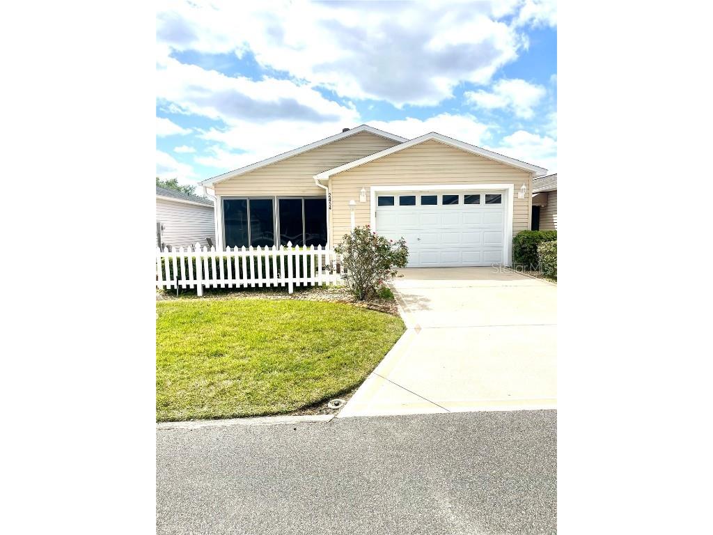 2454 Kingstree Place The Villages FL 32162 OM675618 image1