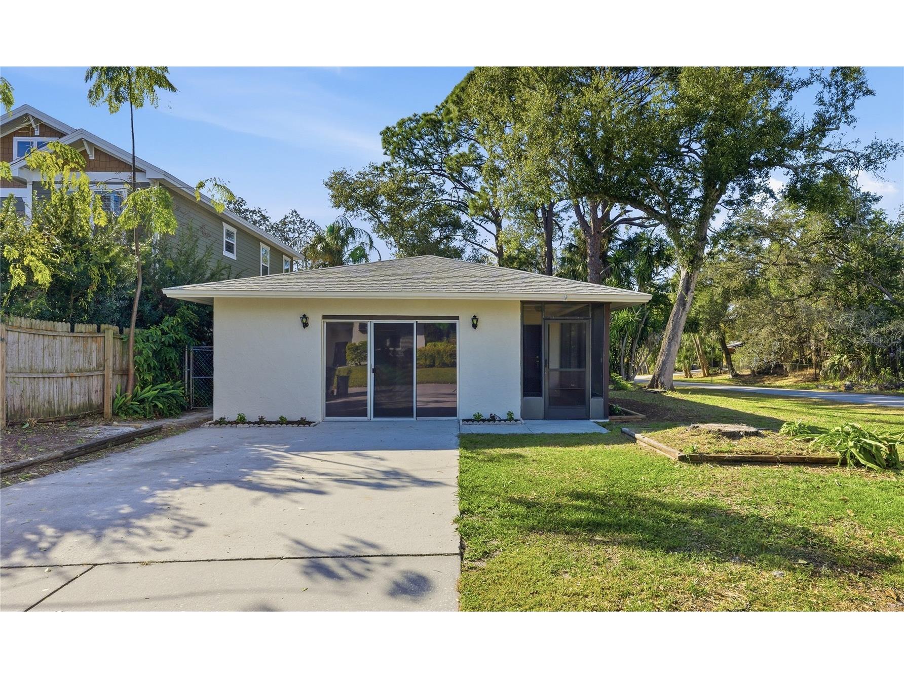 2454 Madrid Avenue Safety Harbor FL 34695 TB8465643 image1
