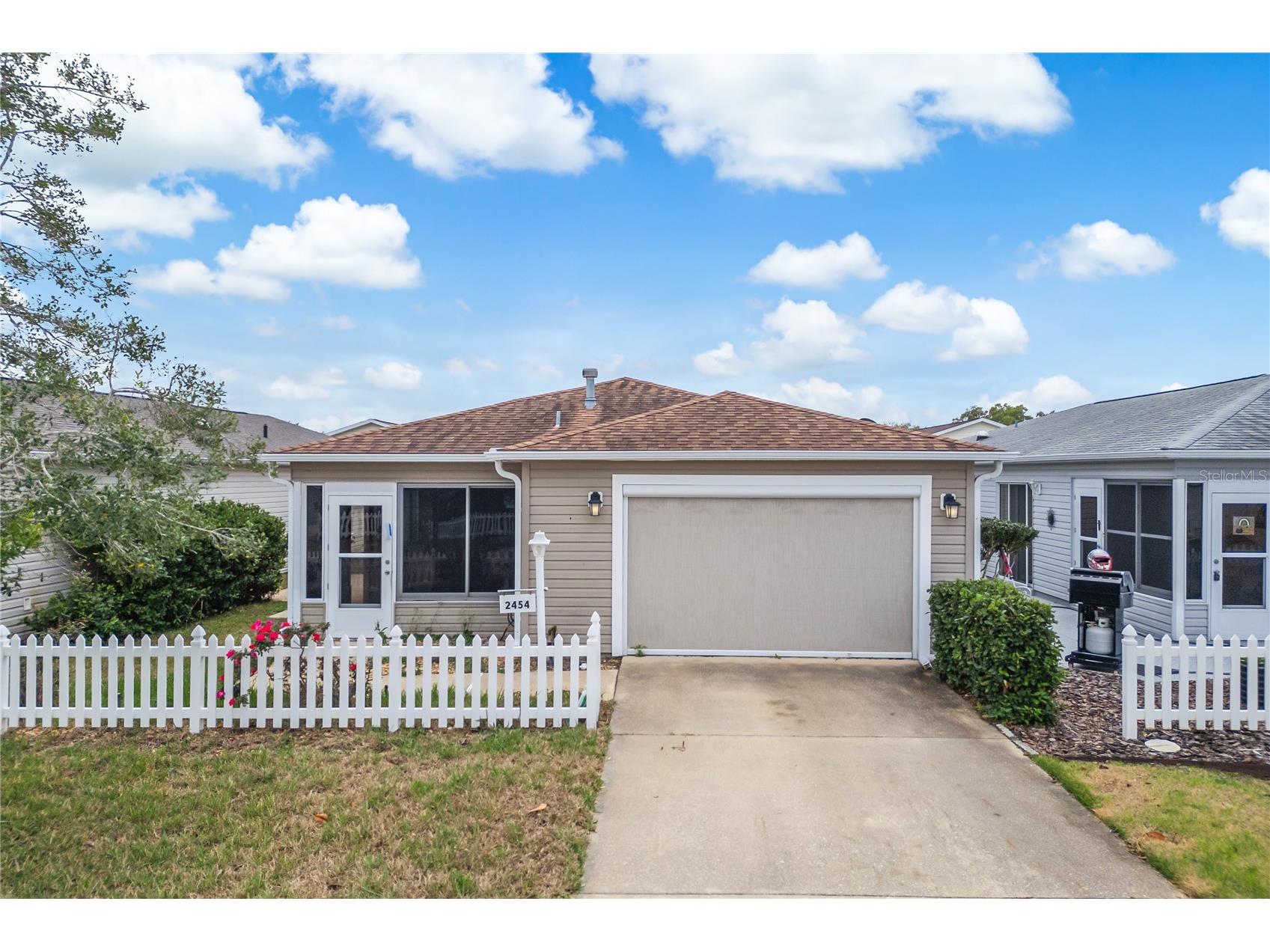 2454 Southern Oak Street The Villages FL 32162 O6390994 image1