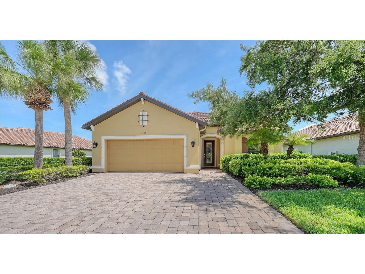 2454 Vaccaro Drive Sarasota FL 34231 A4619389 image1