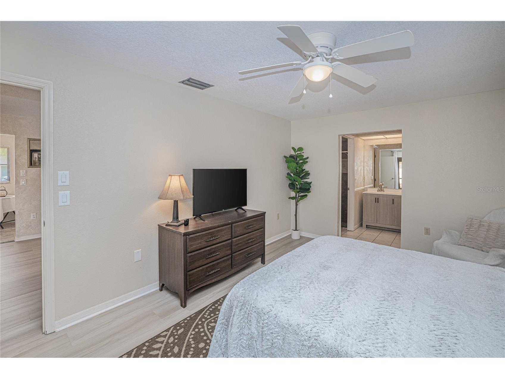24540 Harborview Road #F1 Punta Gorda FL 33980 D6147747 image16