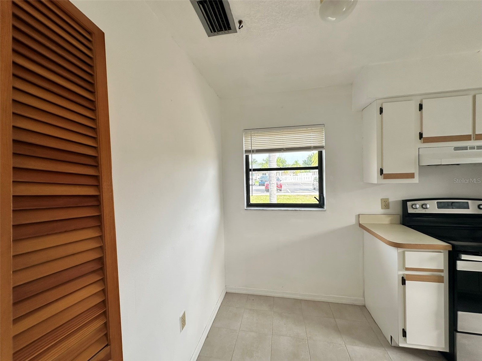 24540 Harborview Road #F2 Port Charlotte FL 33980 C7528295 image2