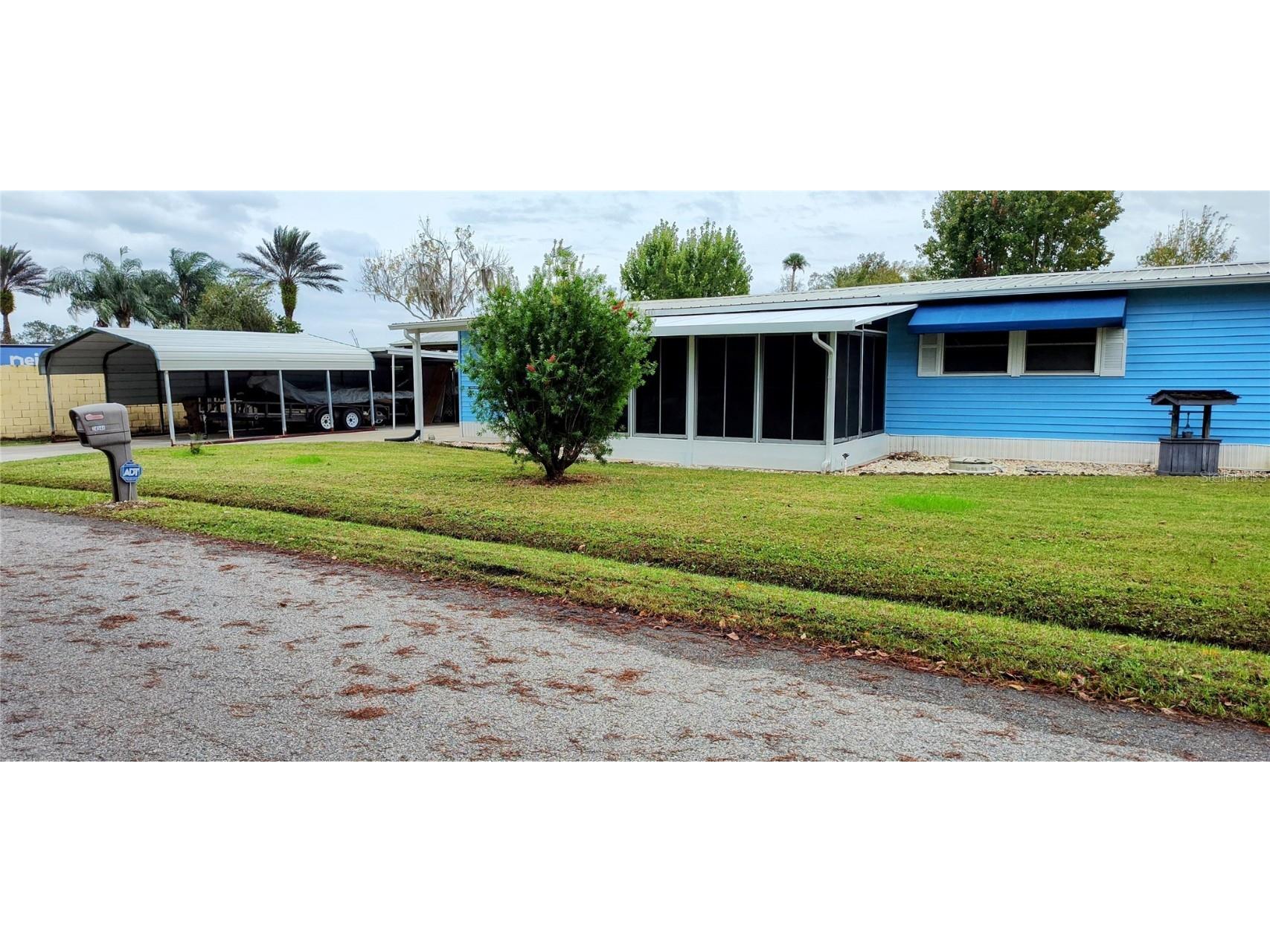 24544 Wildhog Road Astor FL 32102 - ST JOHN'S RIVER V4932485 image1