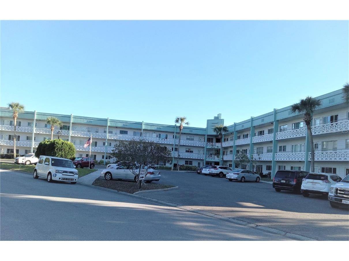 2455 Finlandia Lane #19 Clearwater FL 33763 U8187616 image1