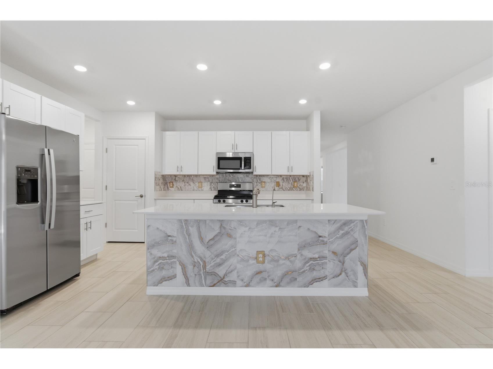 2455 Lanier Road Zephyrhills FL 33541 TB8475519 image13