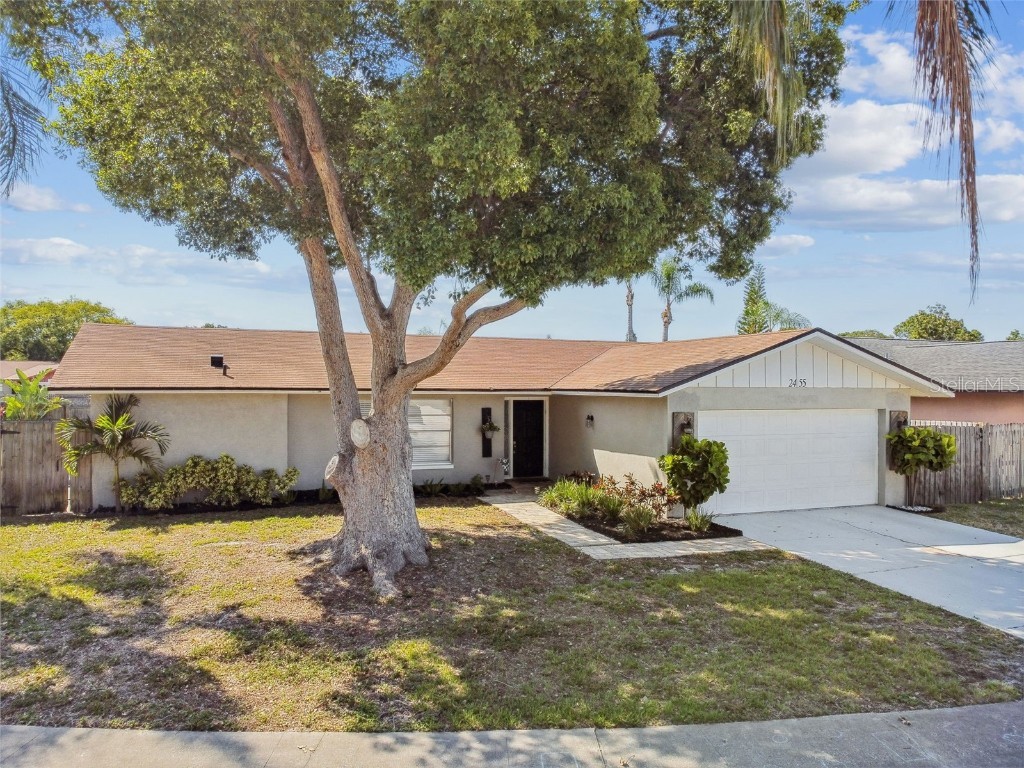 2455 Timbercrest Circle W Clearwater FL 33763 U8248301 image1