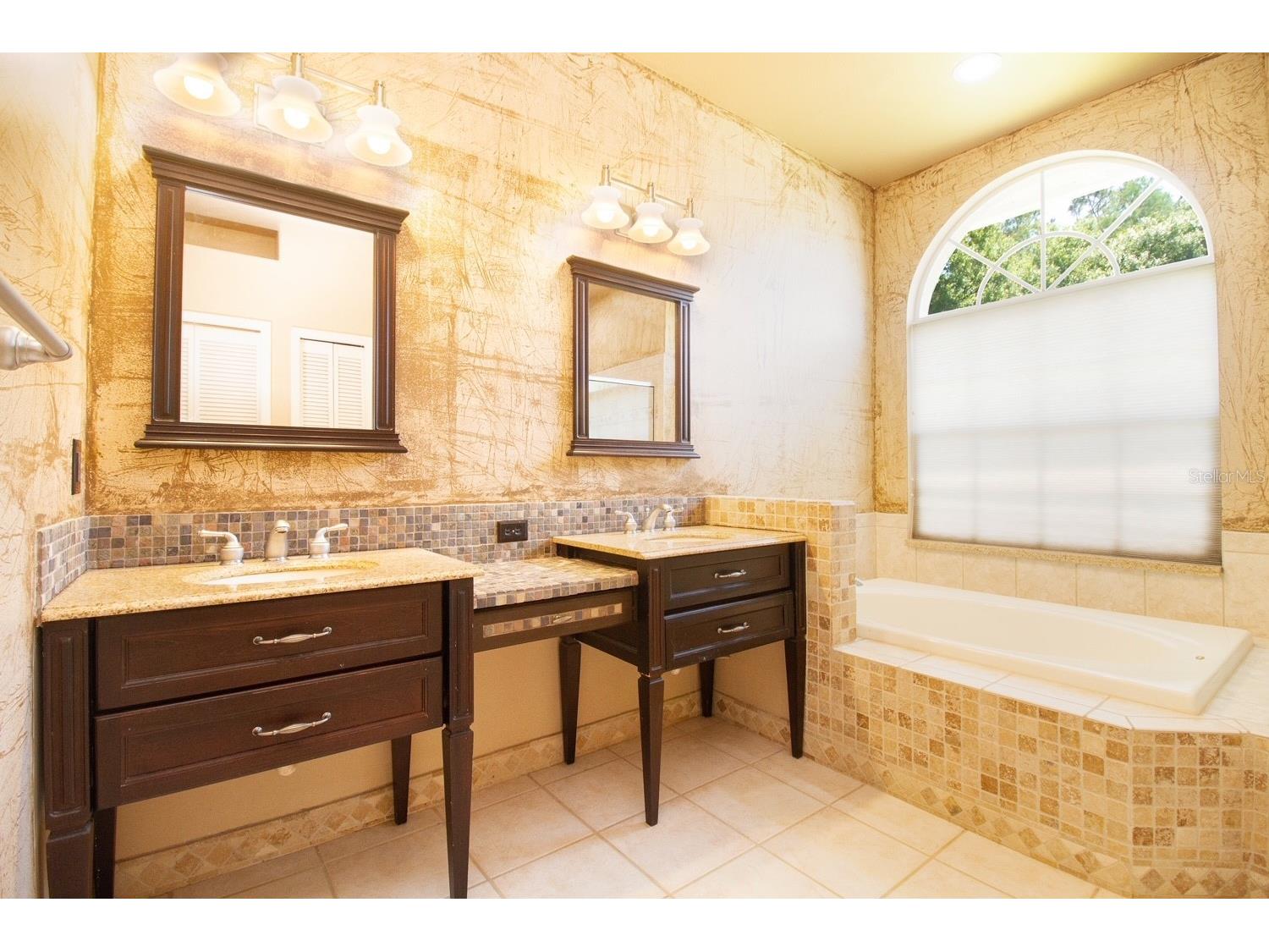 2456 Appaloosa Trail Palm Harbor FL 34685 TB8504099 image24