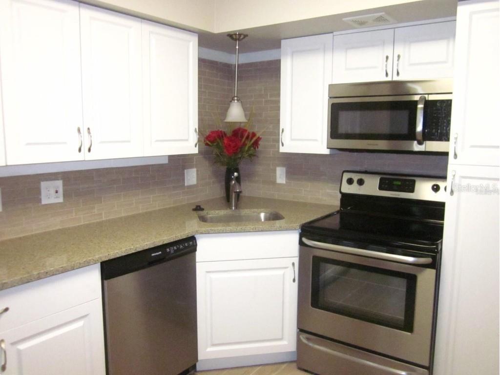 2456 Ecuadorian Way #46 Clearwater FL 33763 TB8450119 image3