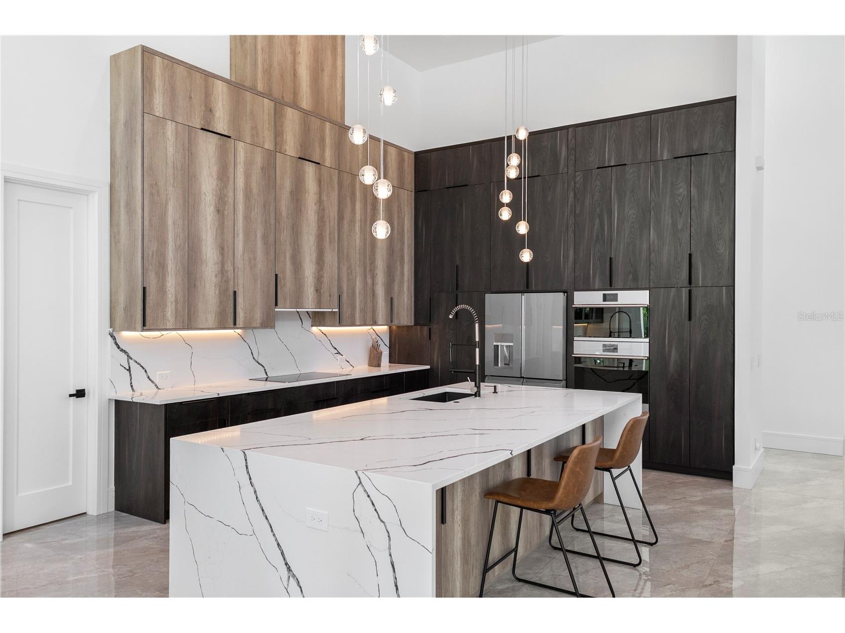 2456 Missara Lane Sarasota FL 34231 A4663280 image6