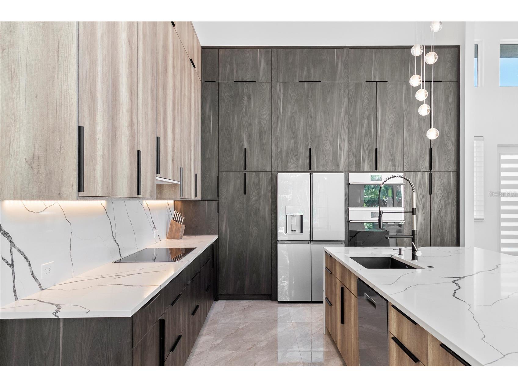 2456 Missara Lane Sarasota FL 34231 A4663280 image7