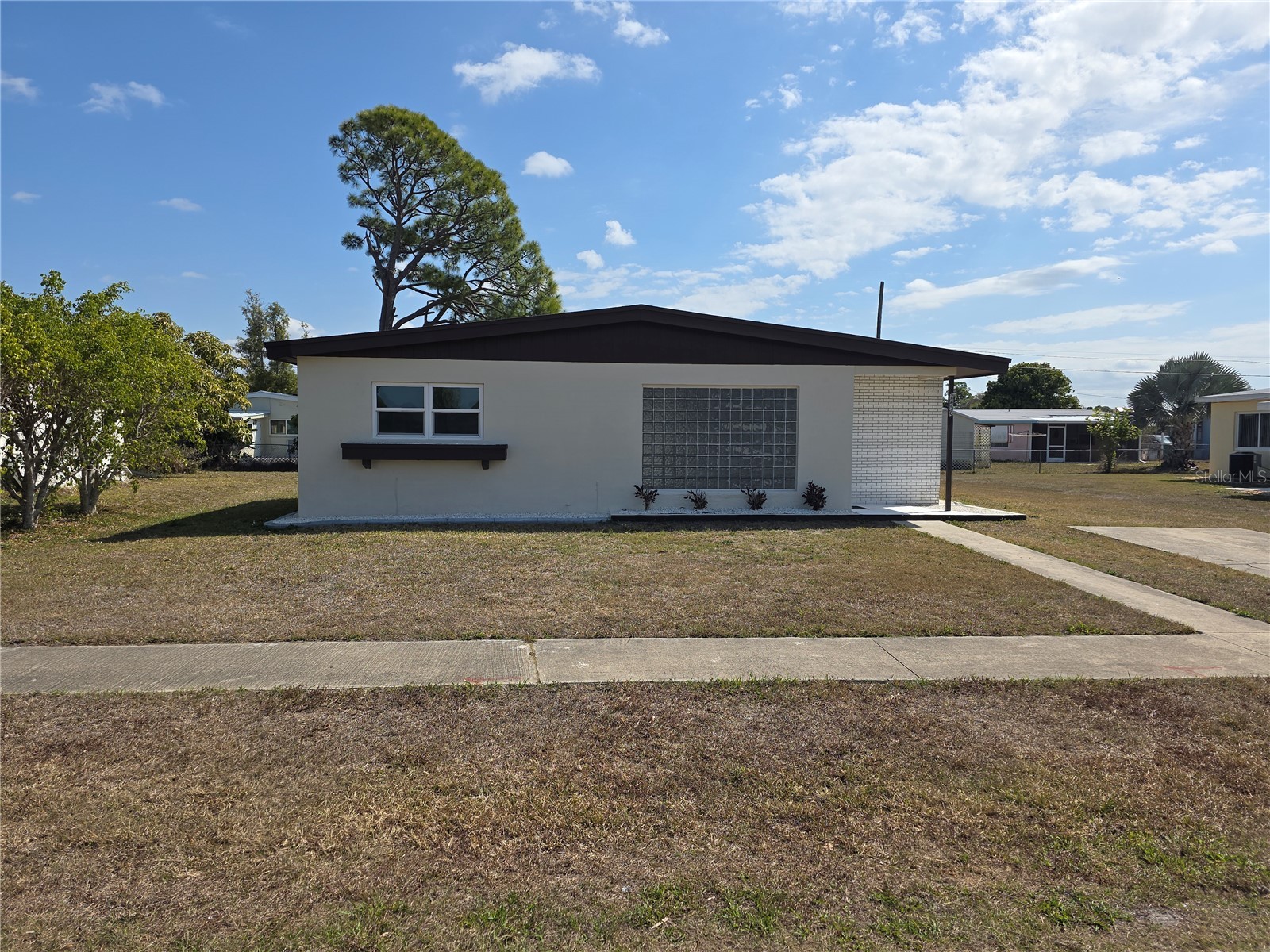 2456 Picnic Street Port Charlotte FL 33952 D6146363 image1