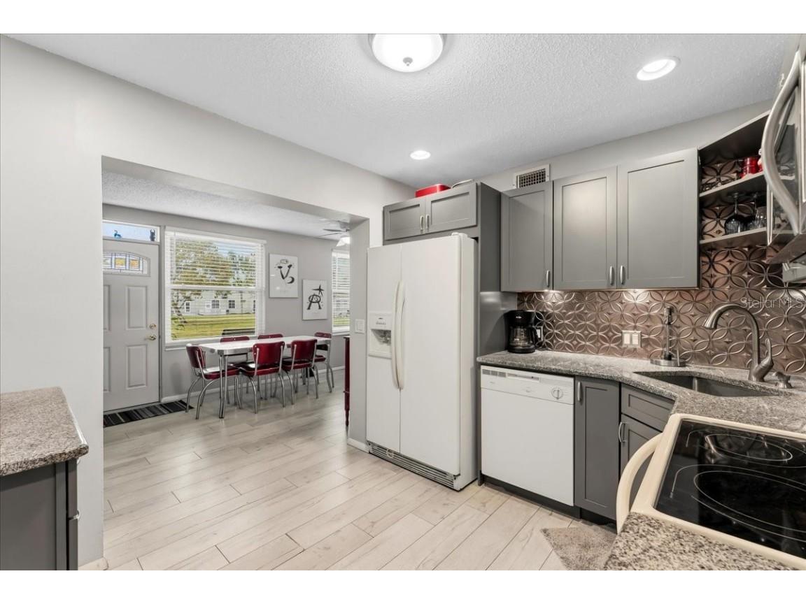 2457 Ecuadorian Way #27 Clearwater FL 33763 TB8453830 image10