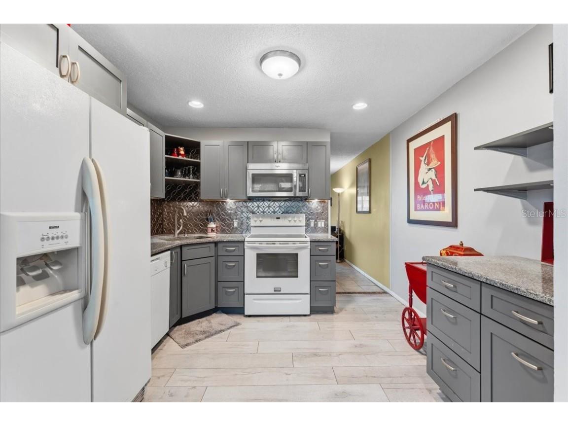 2457 Ecuadorian Way #27 Clearwater FL 33763 TB8453830 image13