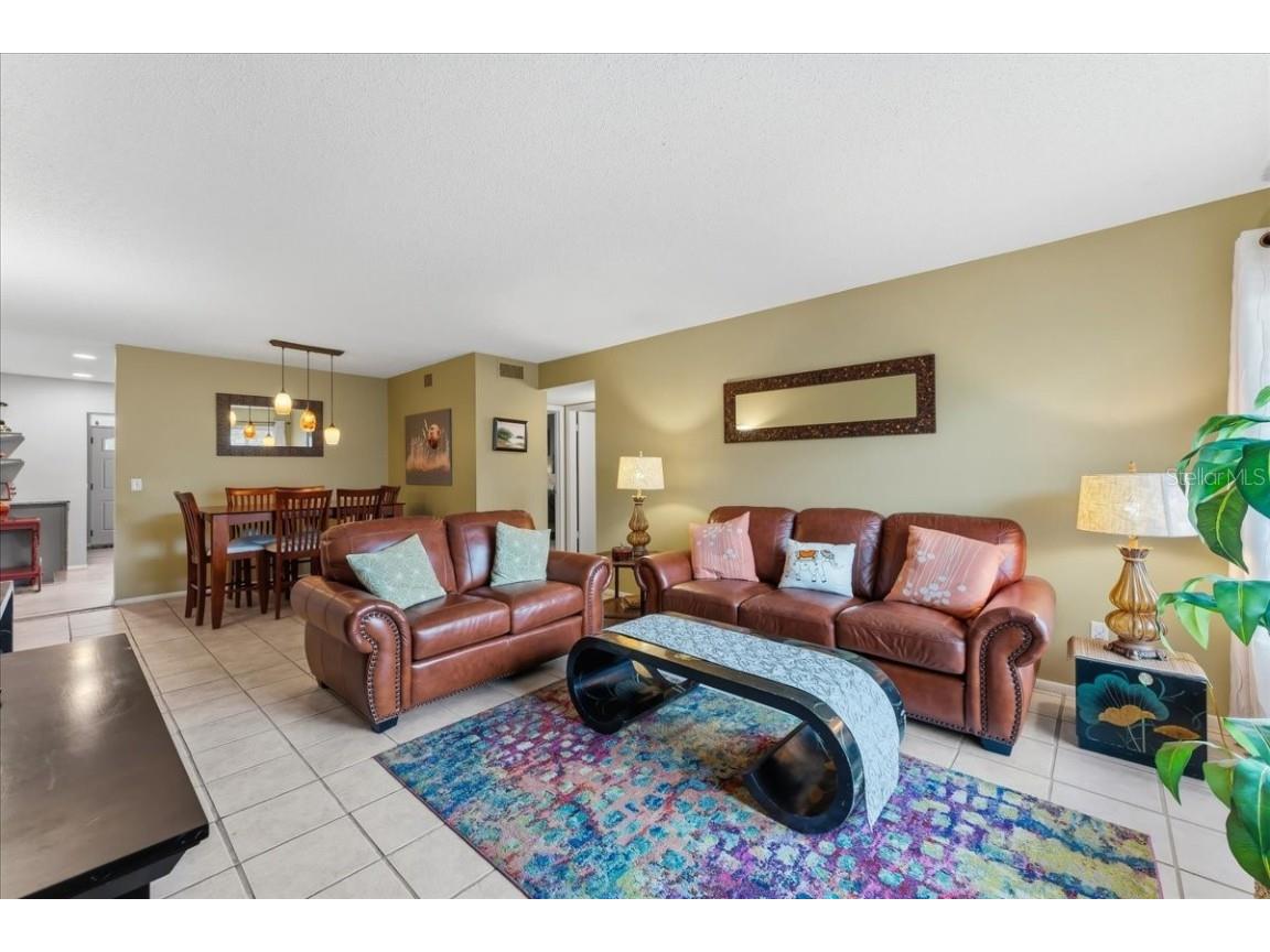 2457 Ecuadorian Way #27 Clearwater FL 33763 TB8453830 image4