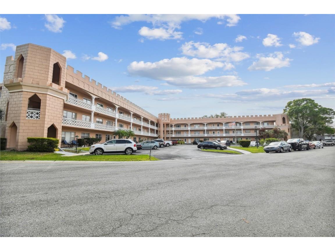 2457 Ecuadorian Way #65 Clearwater FL 33763 U8235533 image1