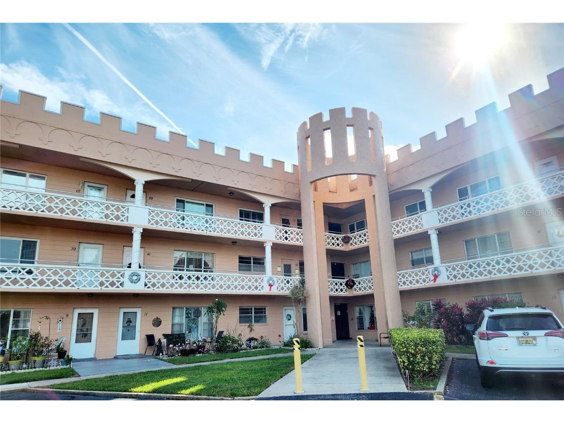 2457 Ecuadorian Way #69 Clearwater FL 33763 U8225049 image1