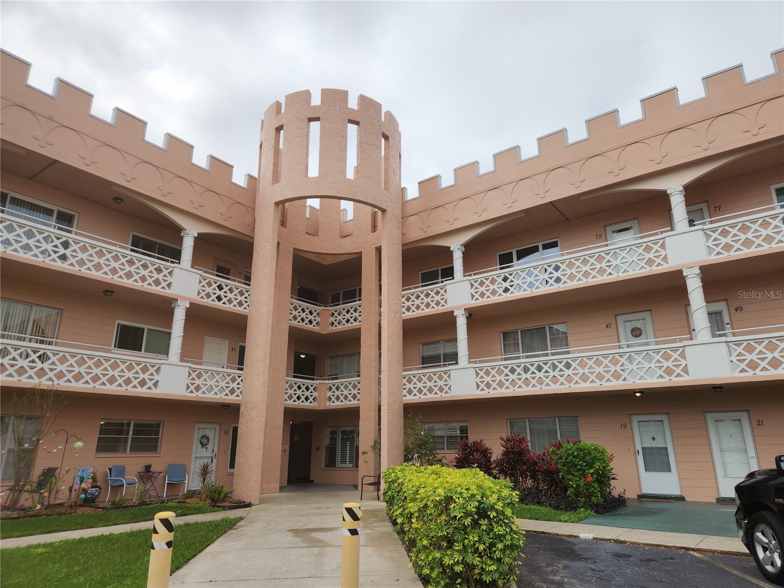 2457 Ecuadorian Way #69 Clearwater FL 33763 TB8489968 image1