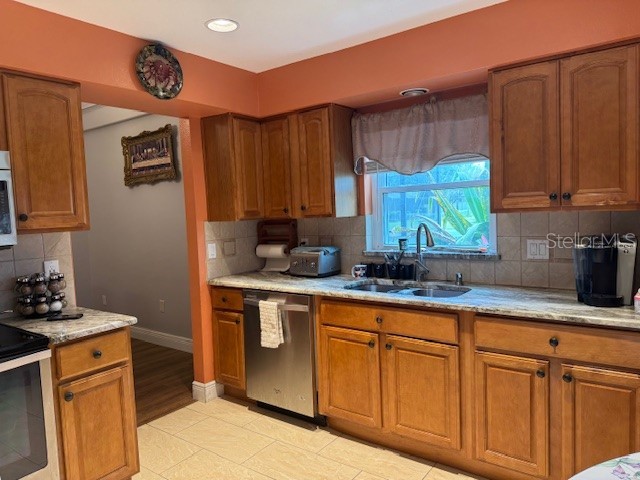 2457 Ravendale Court Kissimmee FL 34758 S5134217 image15