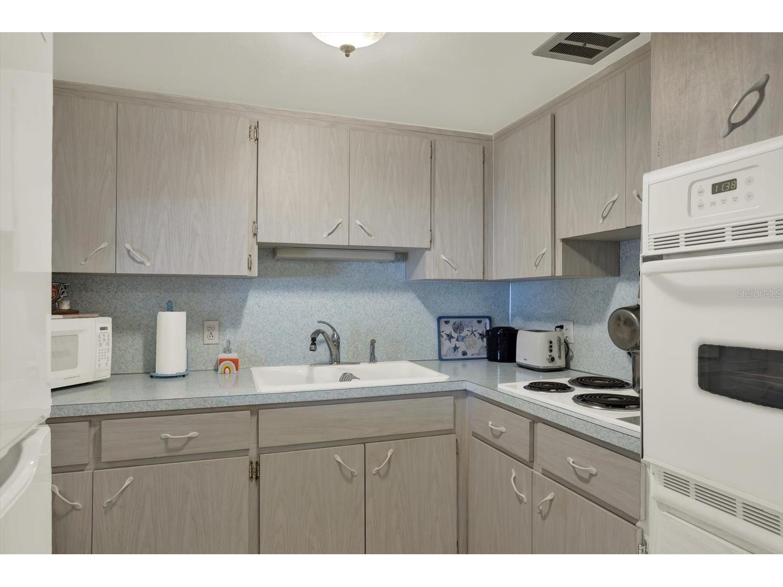2458 Columbia Drive #24 Clearwater FL 33763 TB8509712 image10