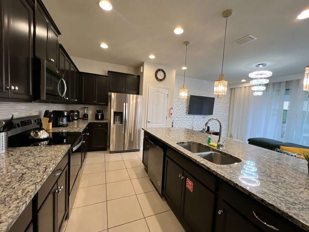2458 Dubai Street Kissimmee FL 34747 O6382385 image5