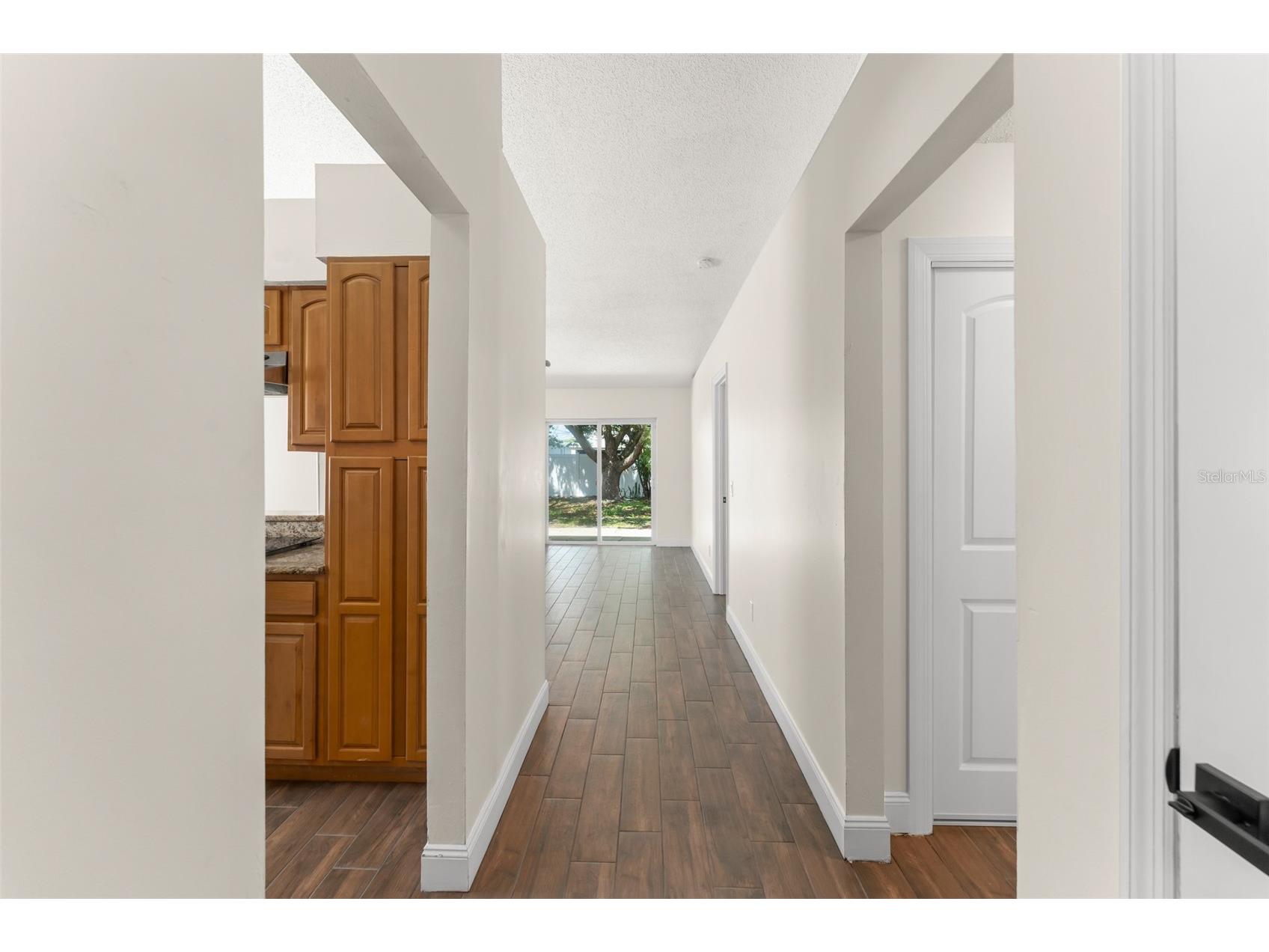 2458 Long Meadow Way Orlando FL 32817 O6420840 image4