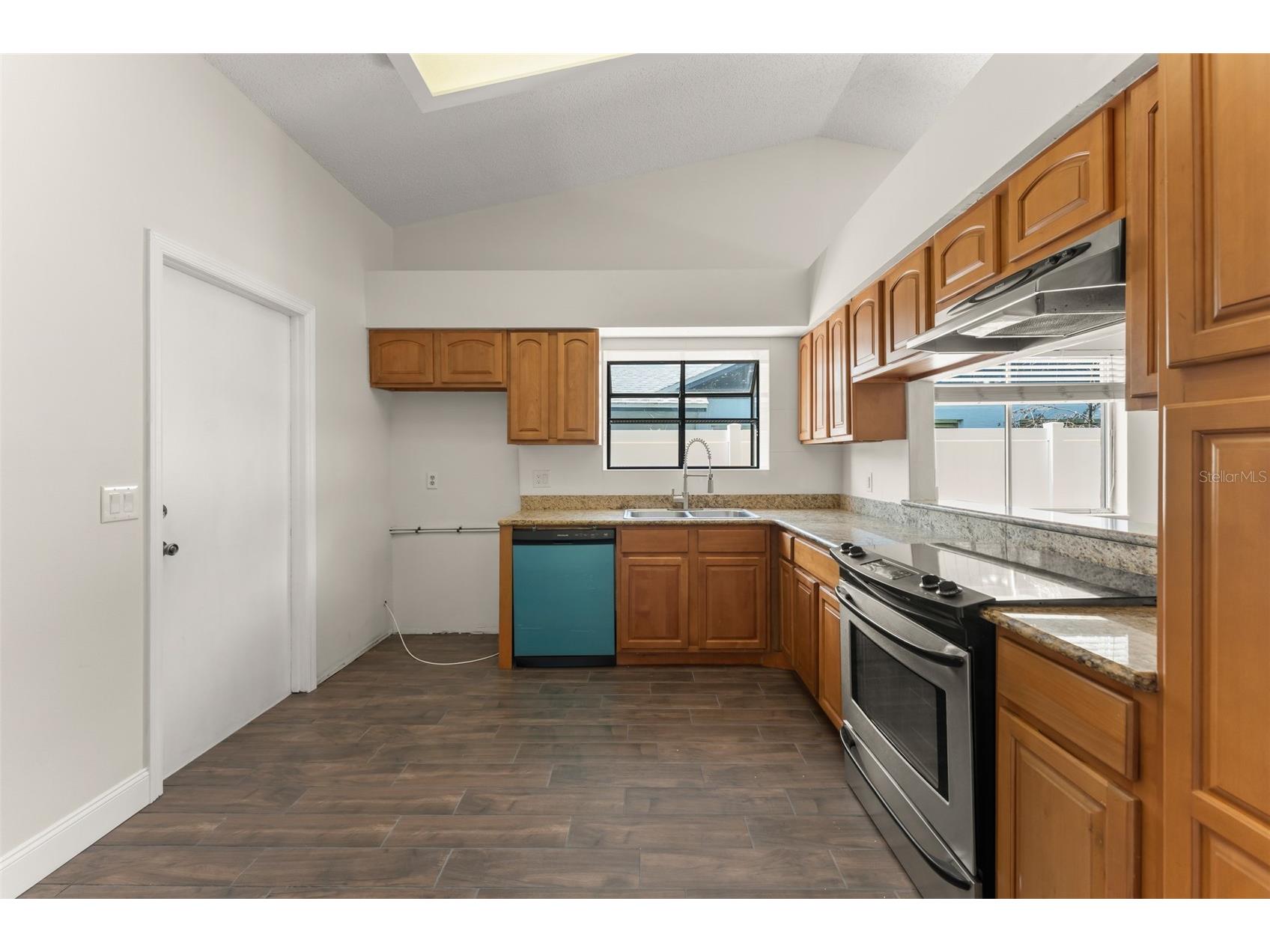 2458 Long Meadow Way Orlando FL 32817 O6420840 image5