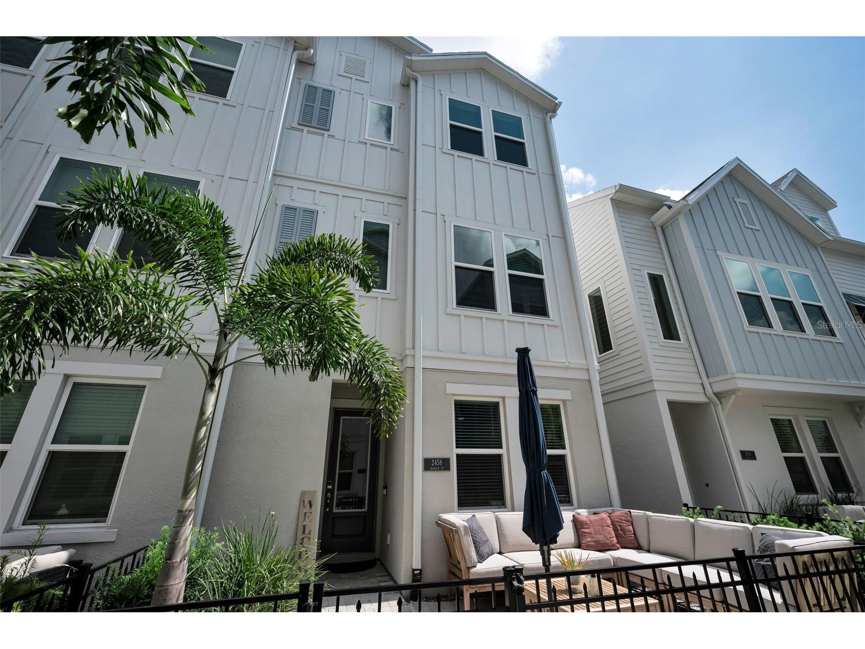 2458 Mangum Court Sarasota FL 34237 TB8523329 image1